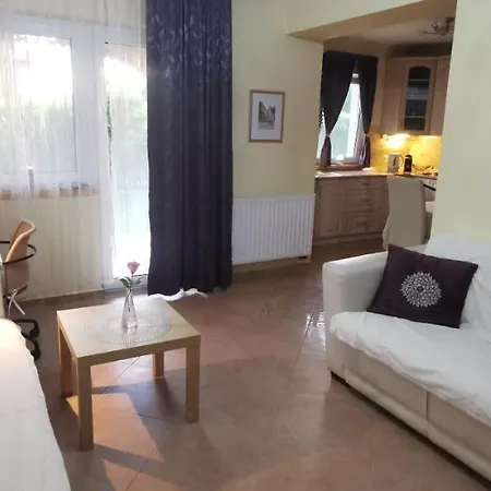 Mediterrania Apartment *